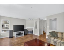 70 20760 Duncan Way, Langley, BC V3A9J6 Photo 6