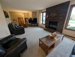 12 Tara-lee Cove, Winnipeg, MB R2G3A6 Photo 21