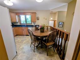 12 Tara-lee Cove, Winnipeg, MB R2G3A6 Photo 12