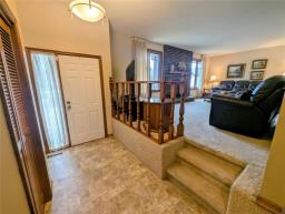 12 Tara-lee Cove, Winnipeg, MB R2G3A6 Photo 14
