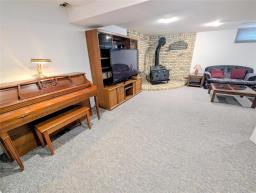 12 Tara-lee Cove, Winnipeg, MB R2G3A6 Photo 35