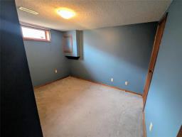 12 Tara-lee Cove, Winnipeg, MB R2G3A6 Photo 38