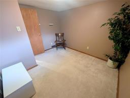 12 Tara-lee Cove, Winnipeg, MB R2G3A6 Photo 39