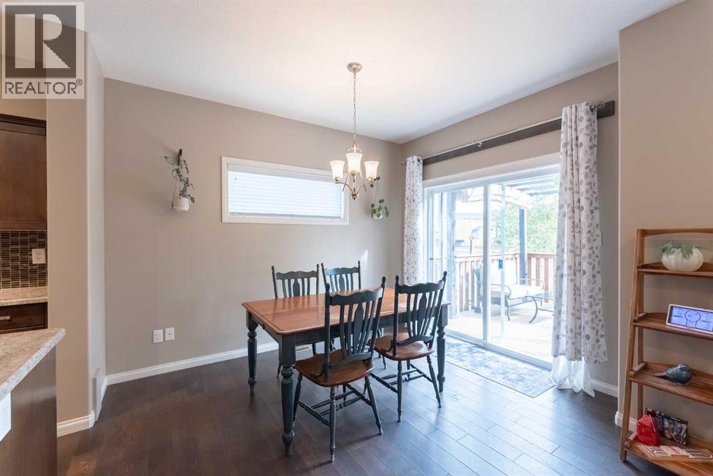 306 Twinriver Road W, photo 9 of 44