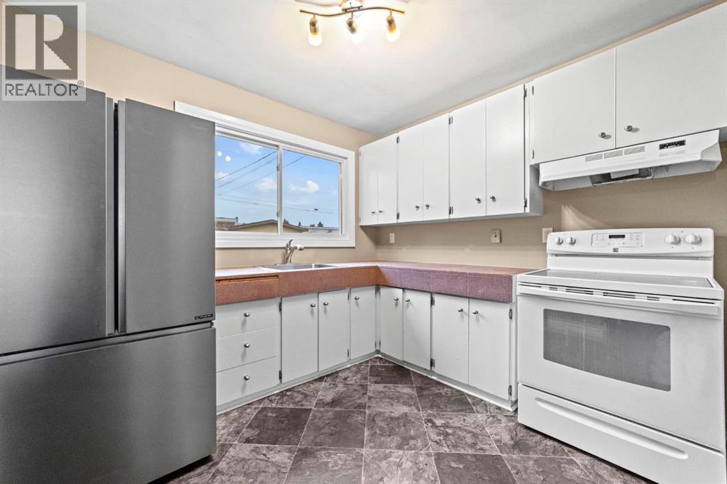 Listing photo – 4614 61 Street, Camrose