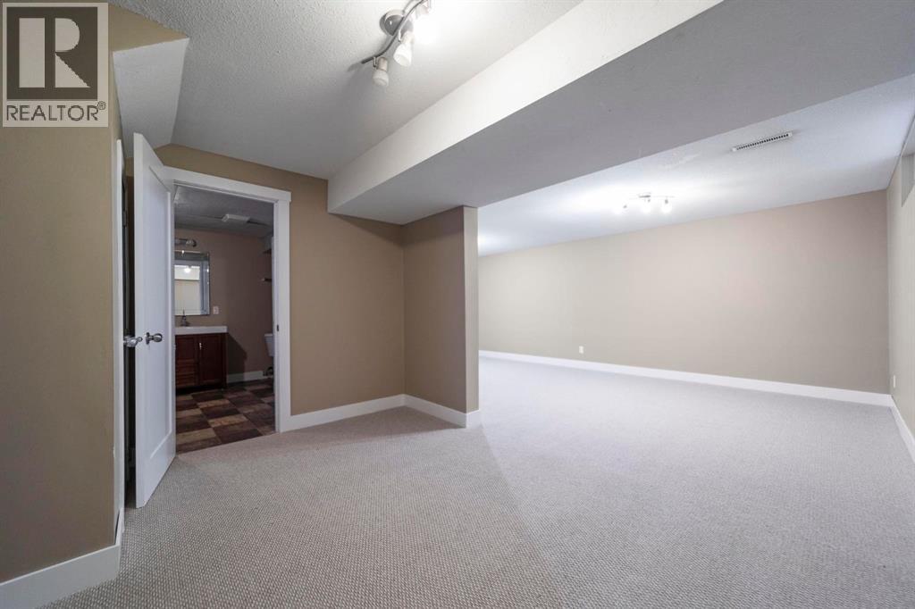 Listing photo – 4614 61 Street, Camrose
