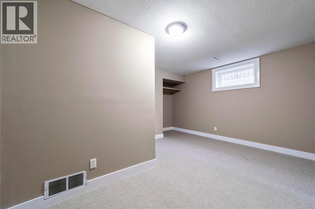 Listing photo – 4614 61 Street, Camrose