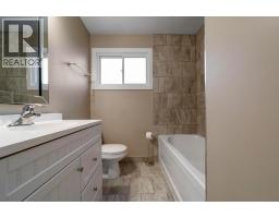 4614 61 Street, Camrose, AB T4V2H7 Photo 18