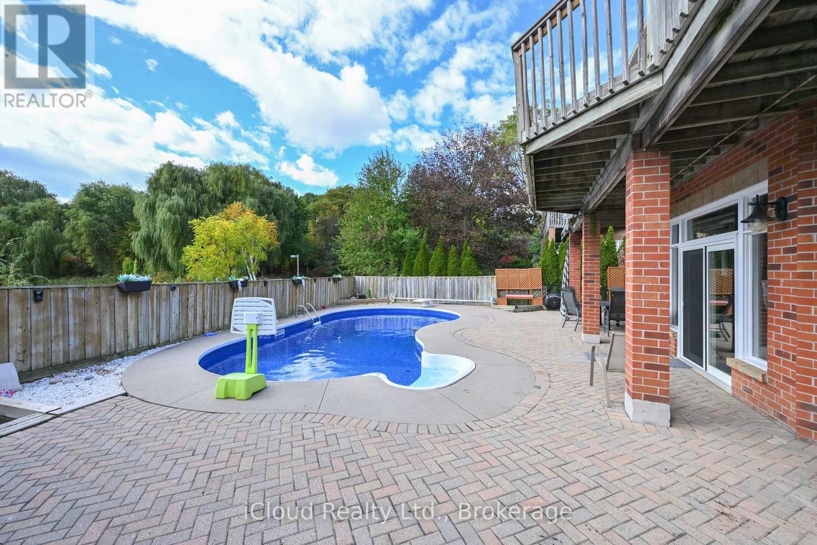 141 KENPARK AVENUE - 37