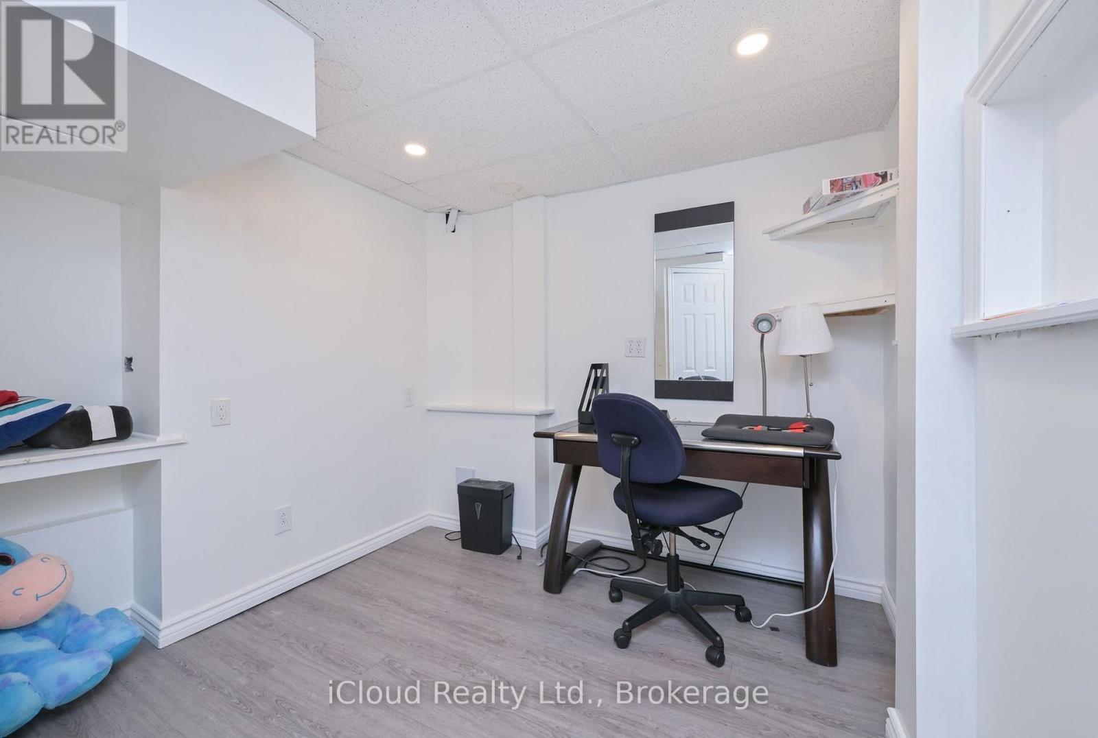 141 KENPARK AVENUE - 30