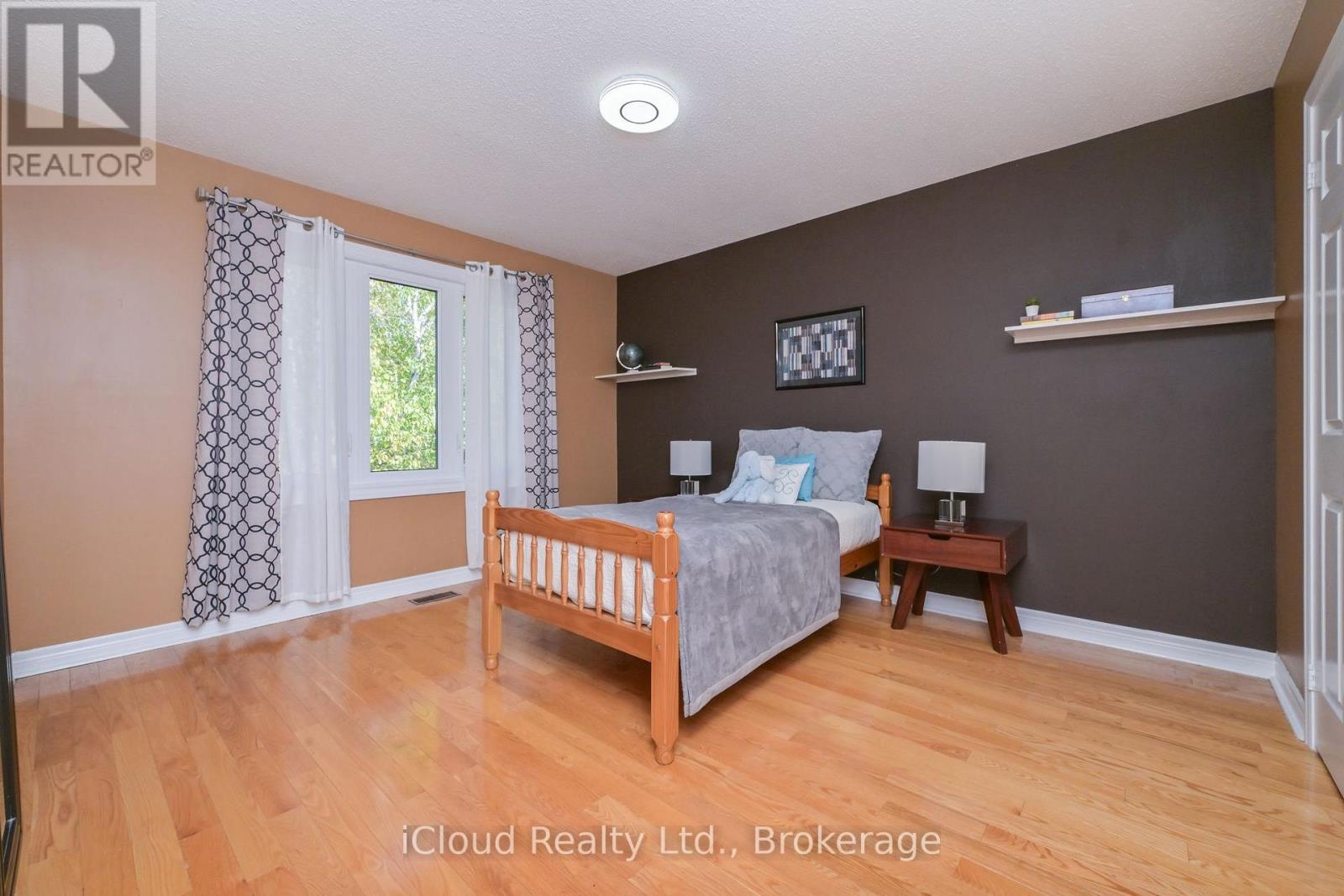 141 KENPARK AVENUE - 22