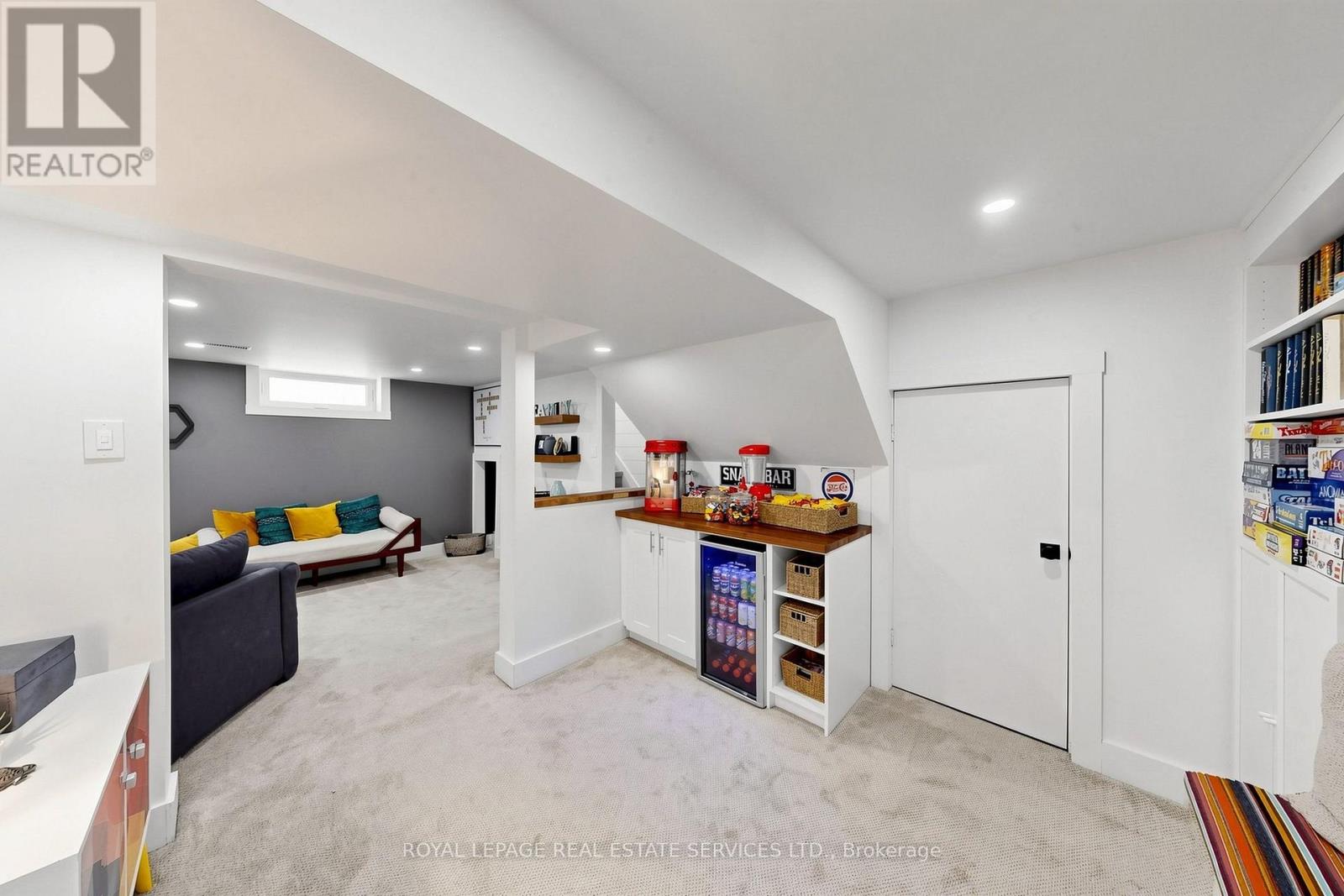 83 Delmar Drive — photo 33