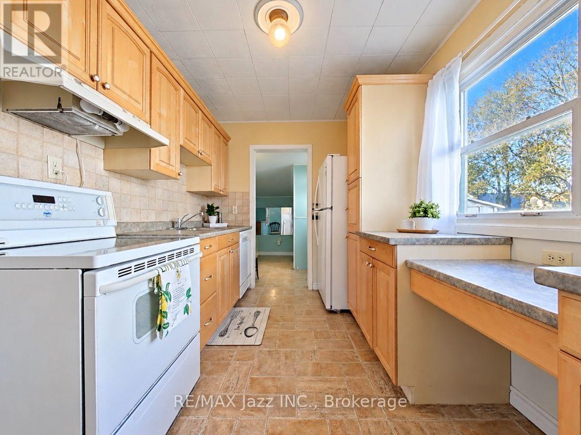 152 Victoria Street North, Port Hope, ON photo 6