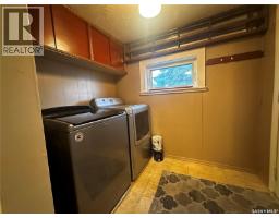 513 5th Avenue Se, Weyburn, SK S4H1Y7 Photo 11