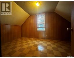 513 5th Avenue Se, Weyburn, SK S4H1Y7 Photo 17