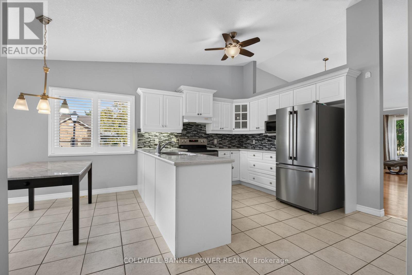 572 Thistlewood Drive — photo 14