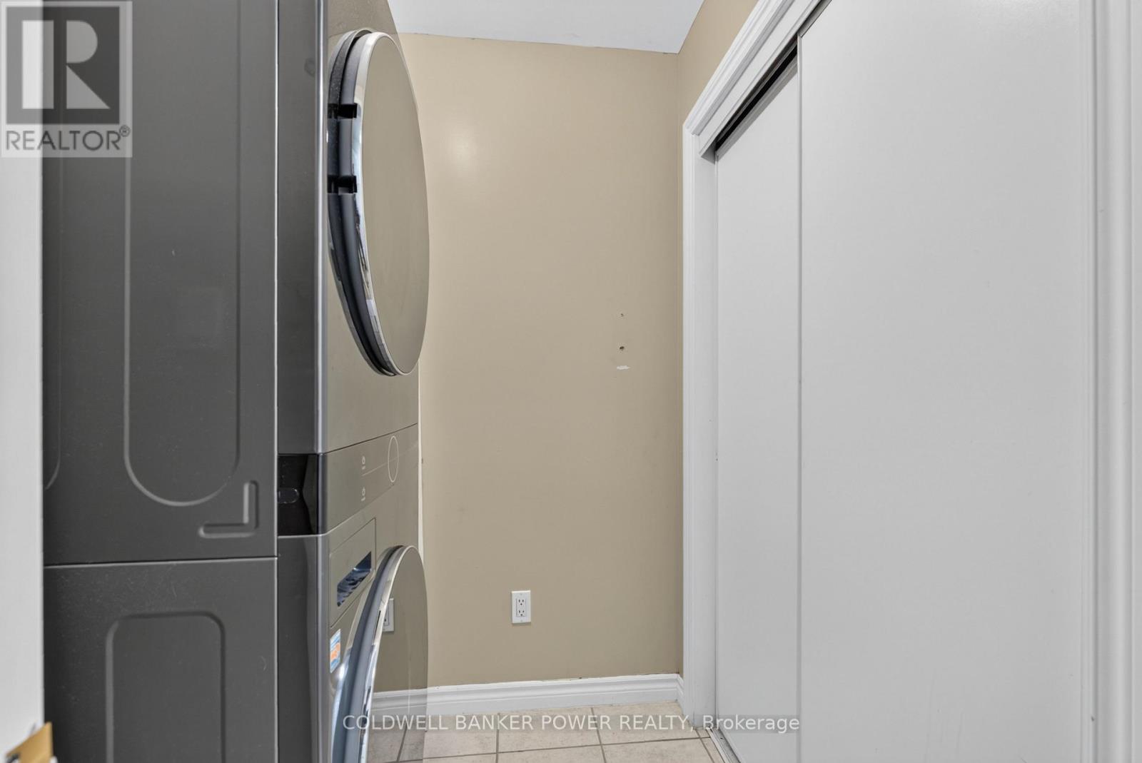 572 Thistlewood Drive — photo 23