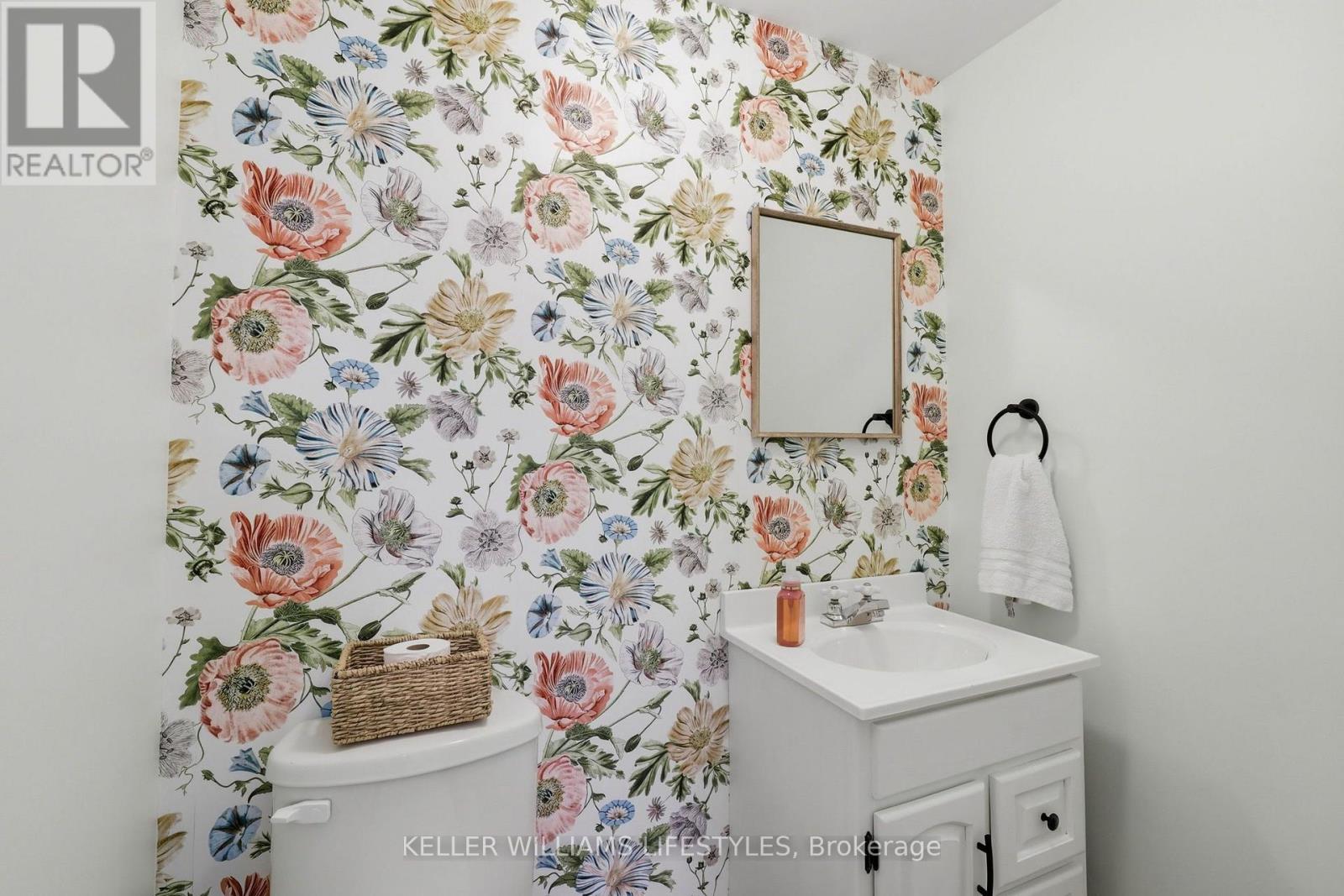 344 Robert Street — photo 22