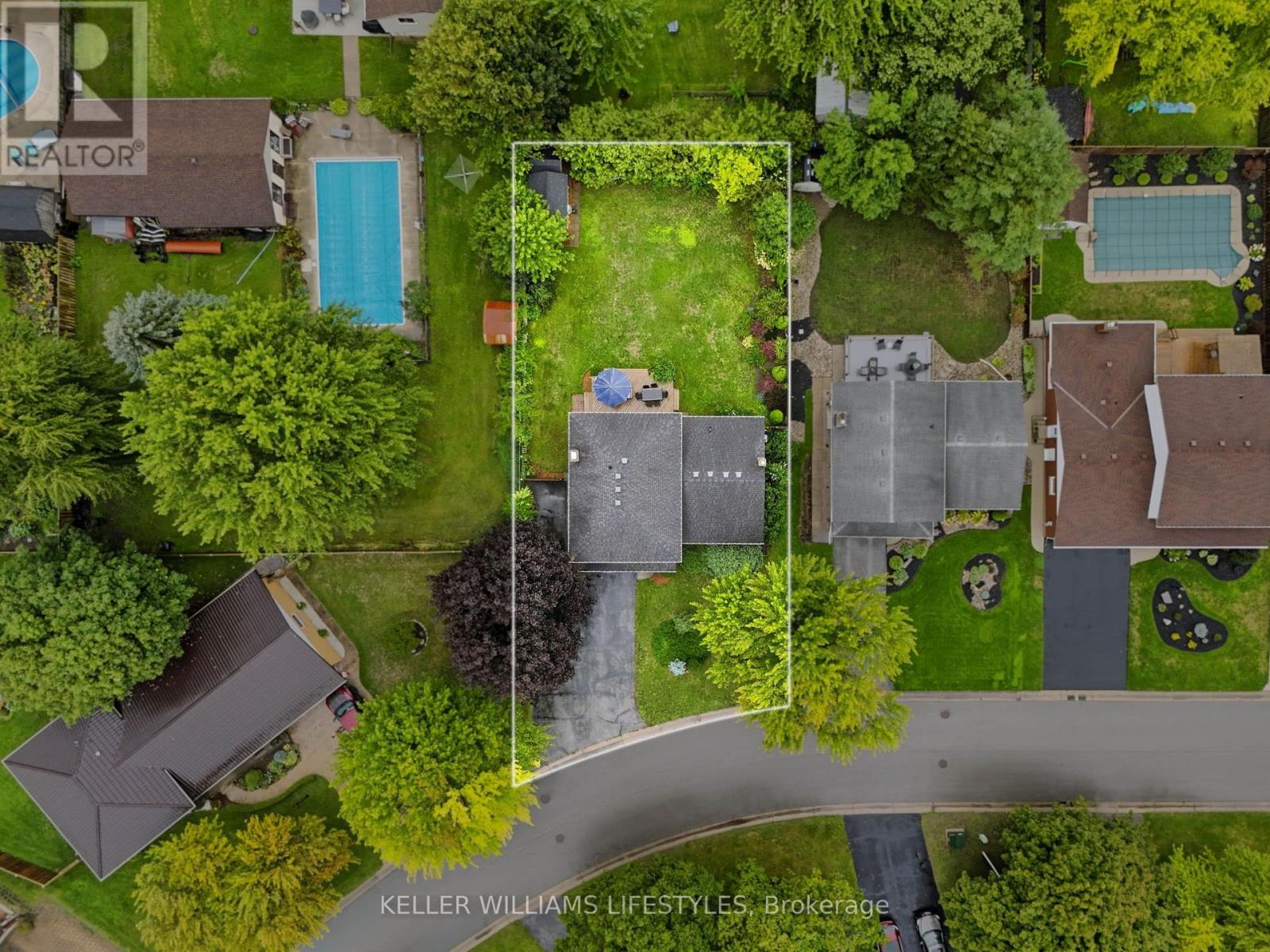 344 Robert Street — photo 38