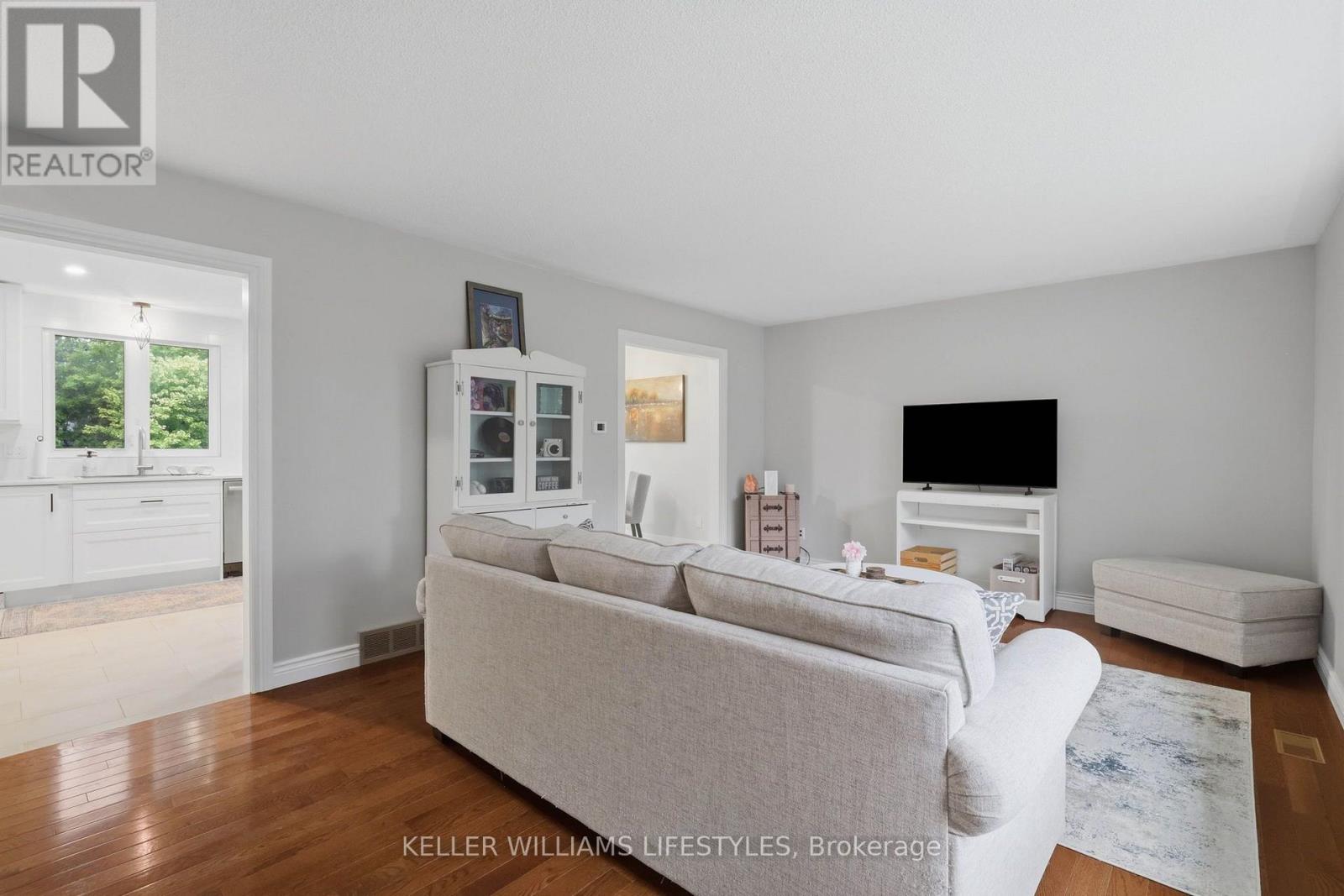 344 ROBERT STREET, Strathroy-Caradoc (NW) — photo 4