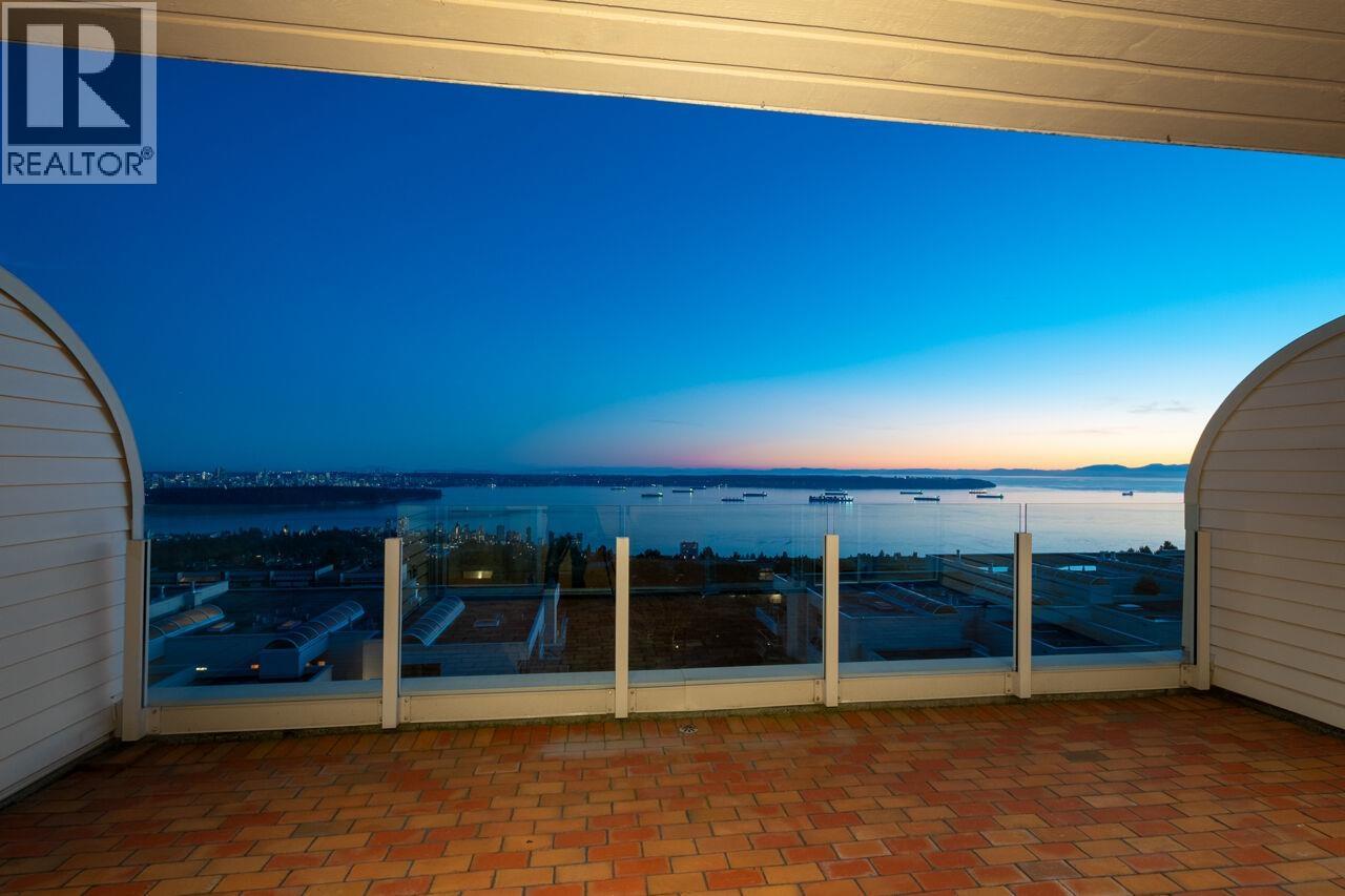 Photo of 210 2274 FOLKESTONE WAY 24