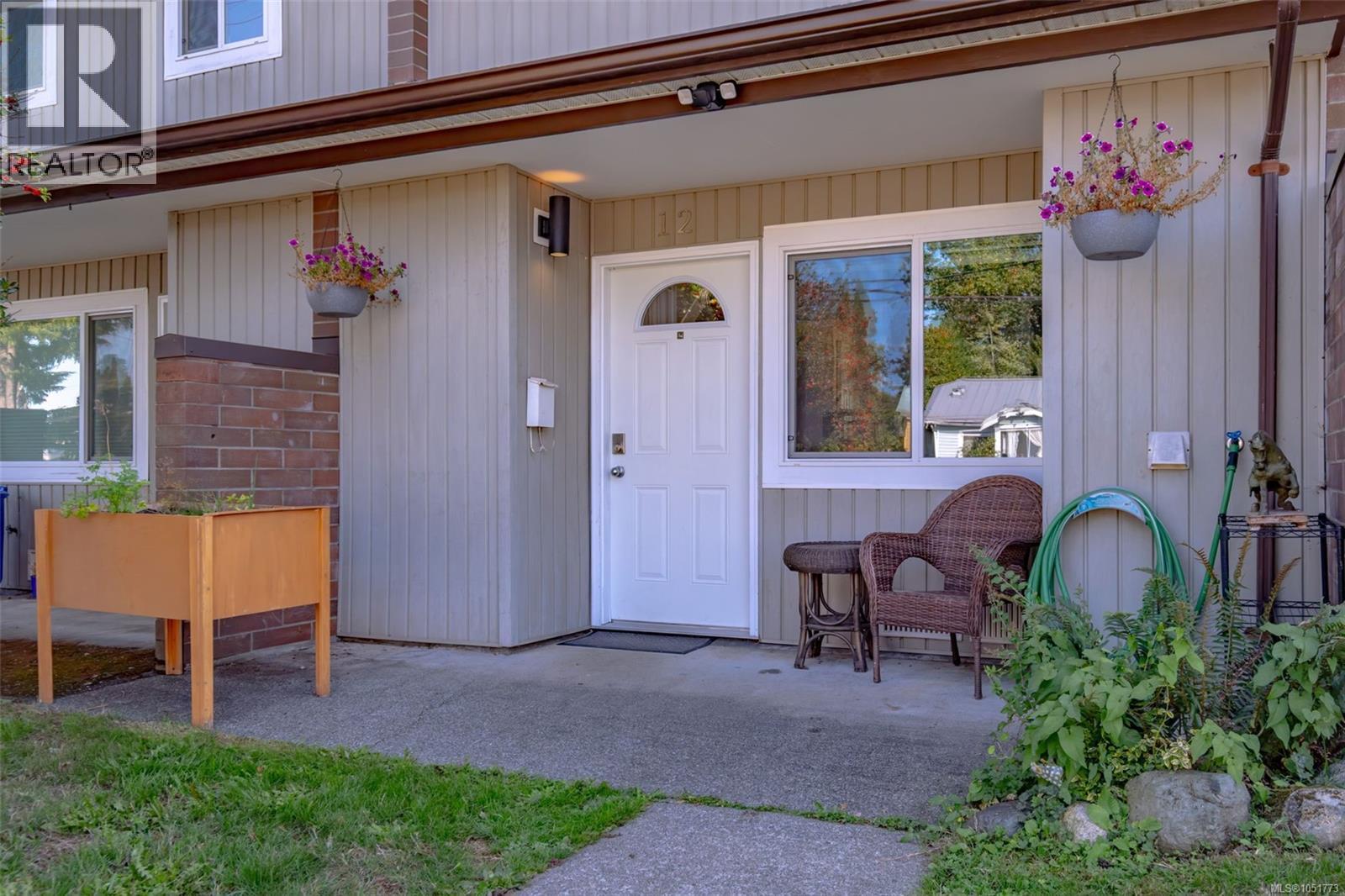 #12 285 Harewood Rd - 16