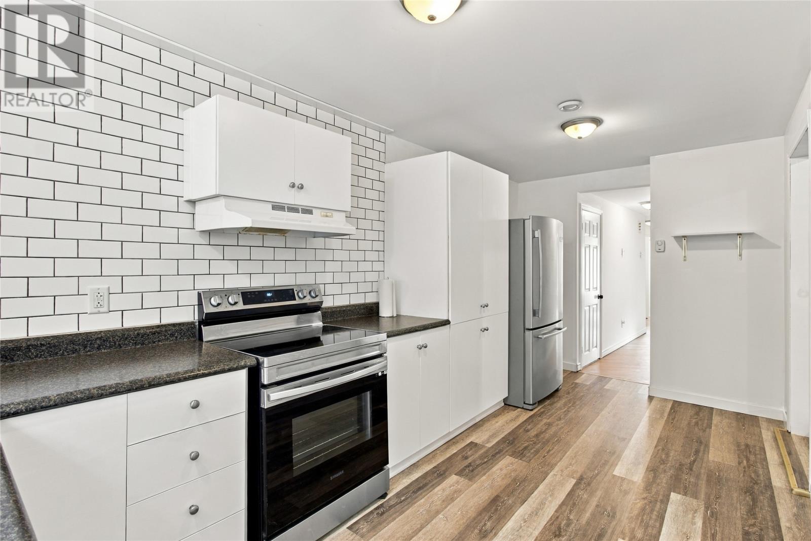 8 Charlton Street - 6