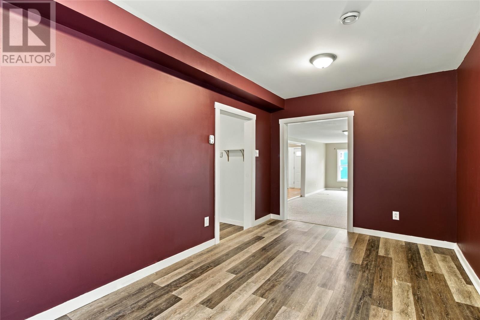 8 Charlton Street - 9