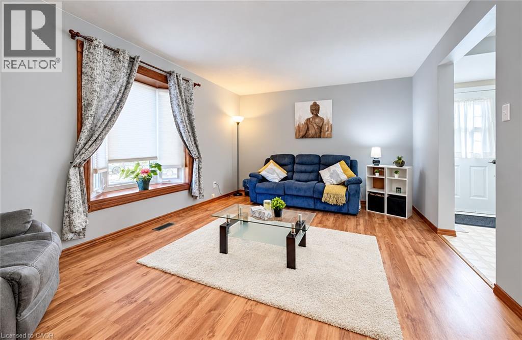 136 Sekura Crescent — photo 13
