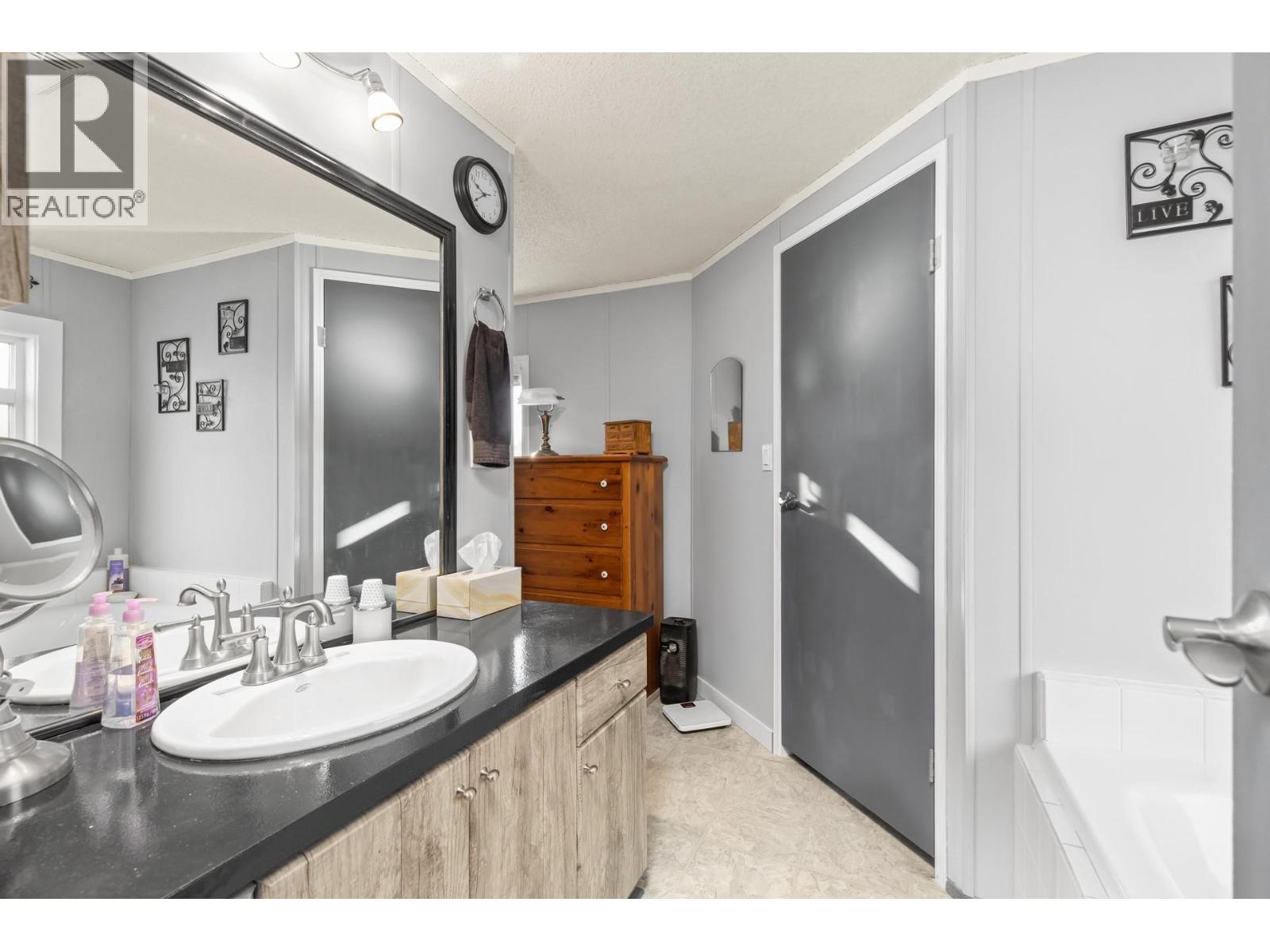15A 3270 Shannon Lake Road, West Kelowna
