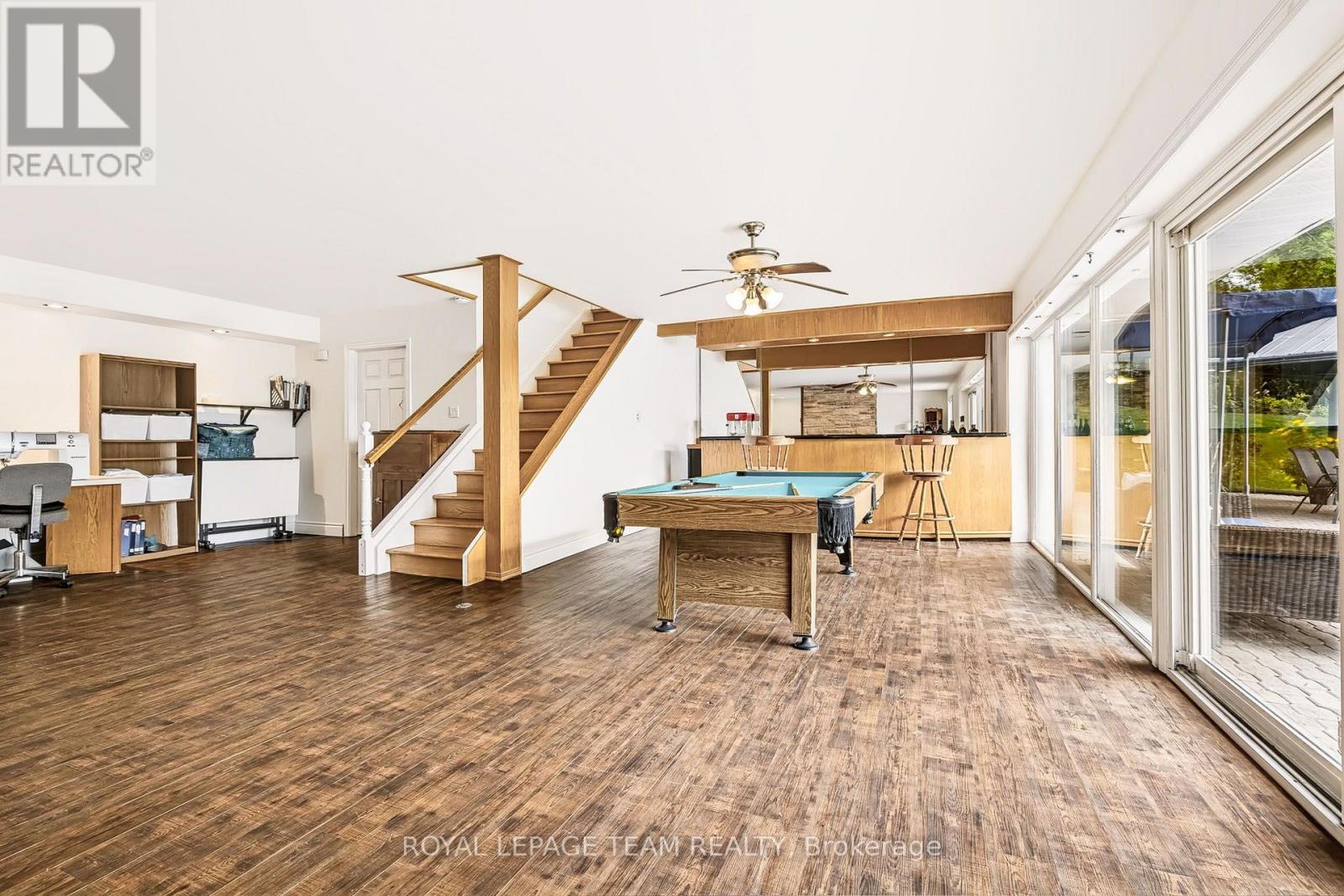 2027 Dundas Street — photo 25