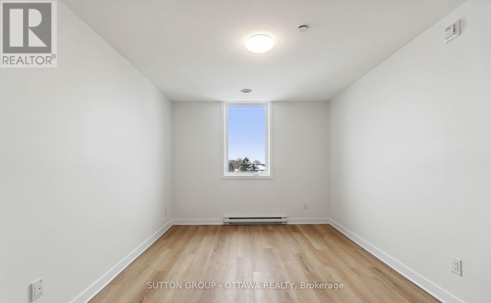 7 MAPLE AVENUE, Smiths Falls — photo 10