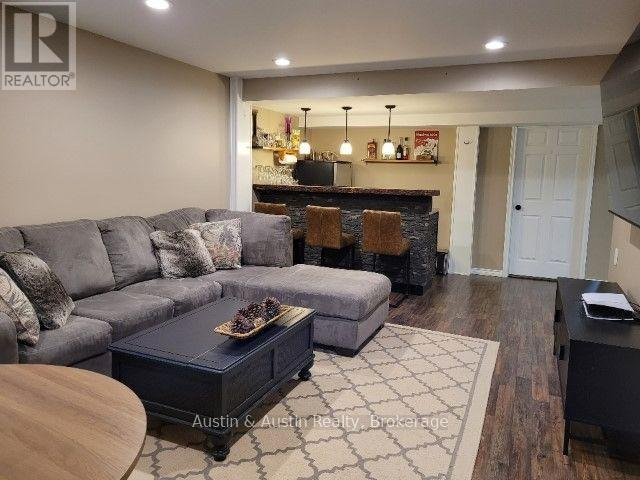 257 Mcmillan Crescent — photo 16