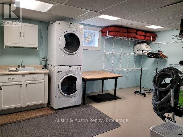 257 Mcmillan Crescent — photo 19