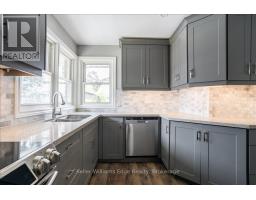 Upper - 17 West 21st Street, Hamilton, ON L9C4M3 Photo 11