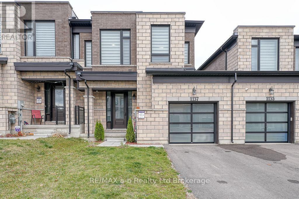 1137 Edinburgh Drive