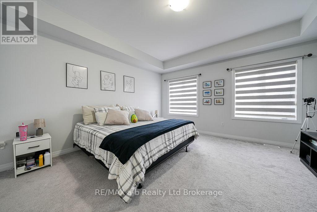 1137 Edinburgh Drive — photo 28