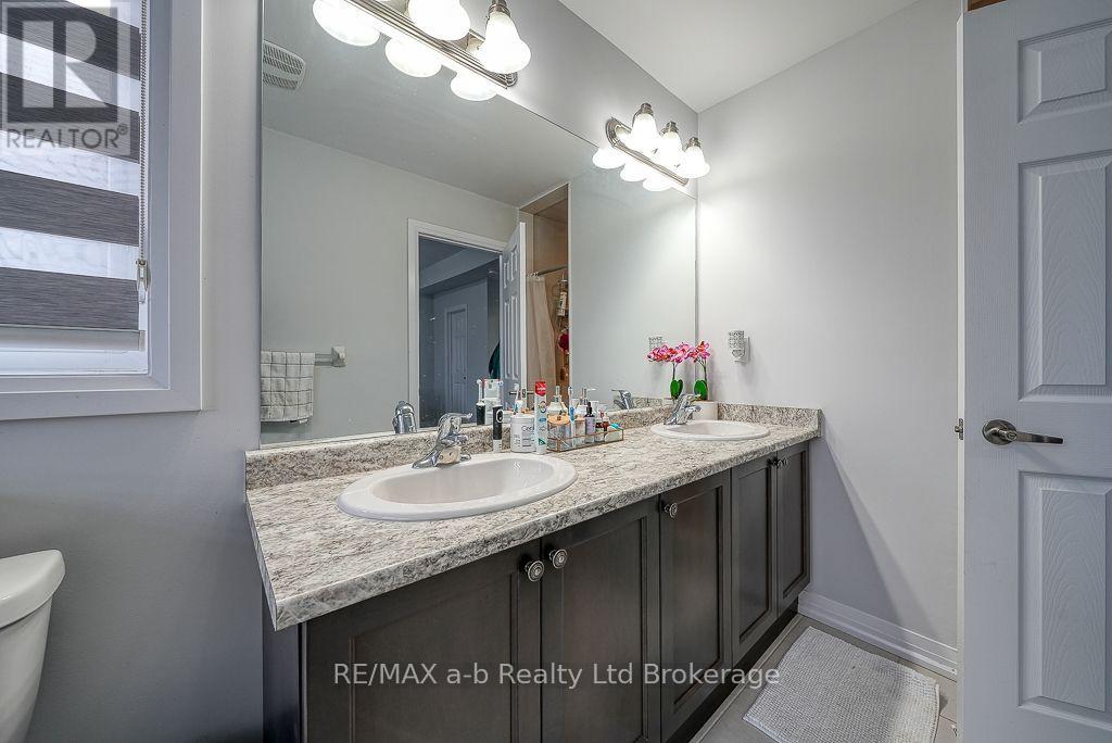1137 Edinburgh Drive — photo 30