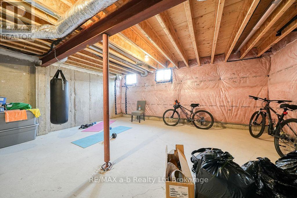 1137 Edinburgh Drive — photo 34