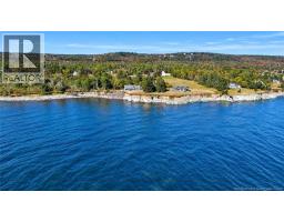 Bath (# pieces 1-6) - 537 Route 776, Grand Manan, NB E5G2C8 Photo 6