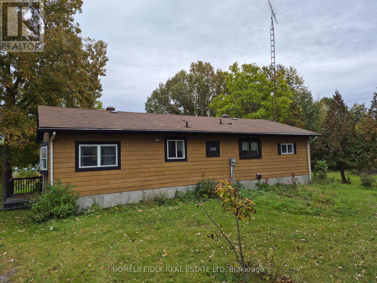 225 Johnson Bay Lane