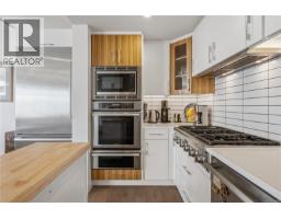 6 9667a First St, Sidney, BC V8L3C8 Photo 11