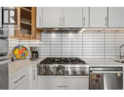 6 9667a First St, Sidney, BC V8L3C8 Photo 12