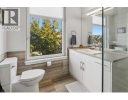 6 9667a First St, Sidney, BC V8L3C8 Photo 24