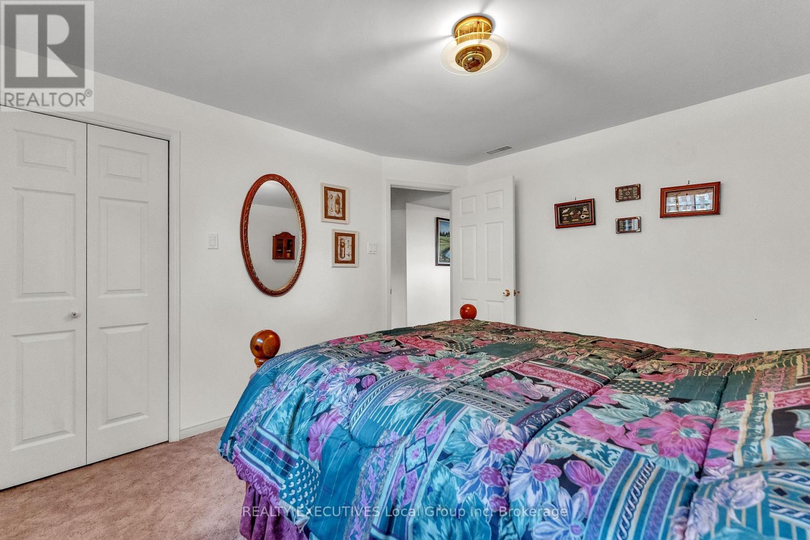 685 MAIN STREET S - 43