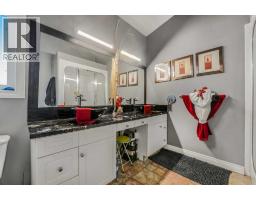 665 East Lakeview Road, Chestermere, AB T1X1B1 Photo 24
