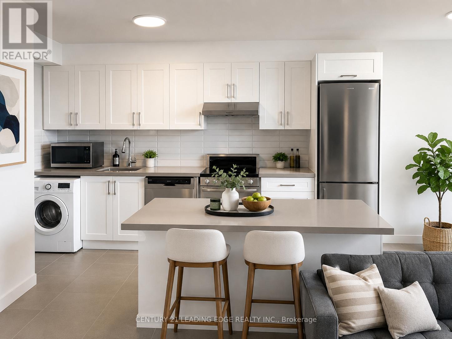 23E - 20 PRINCE ARTHUR AVENUE, Toronto (Annex)