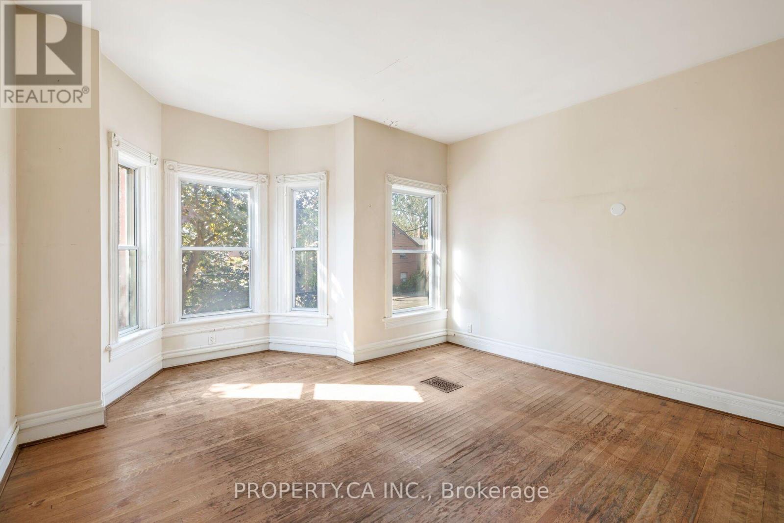 195 Shaw Street, Toronto, ON photo 14