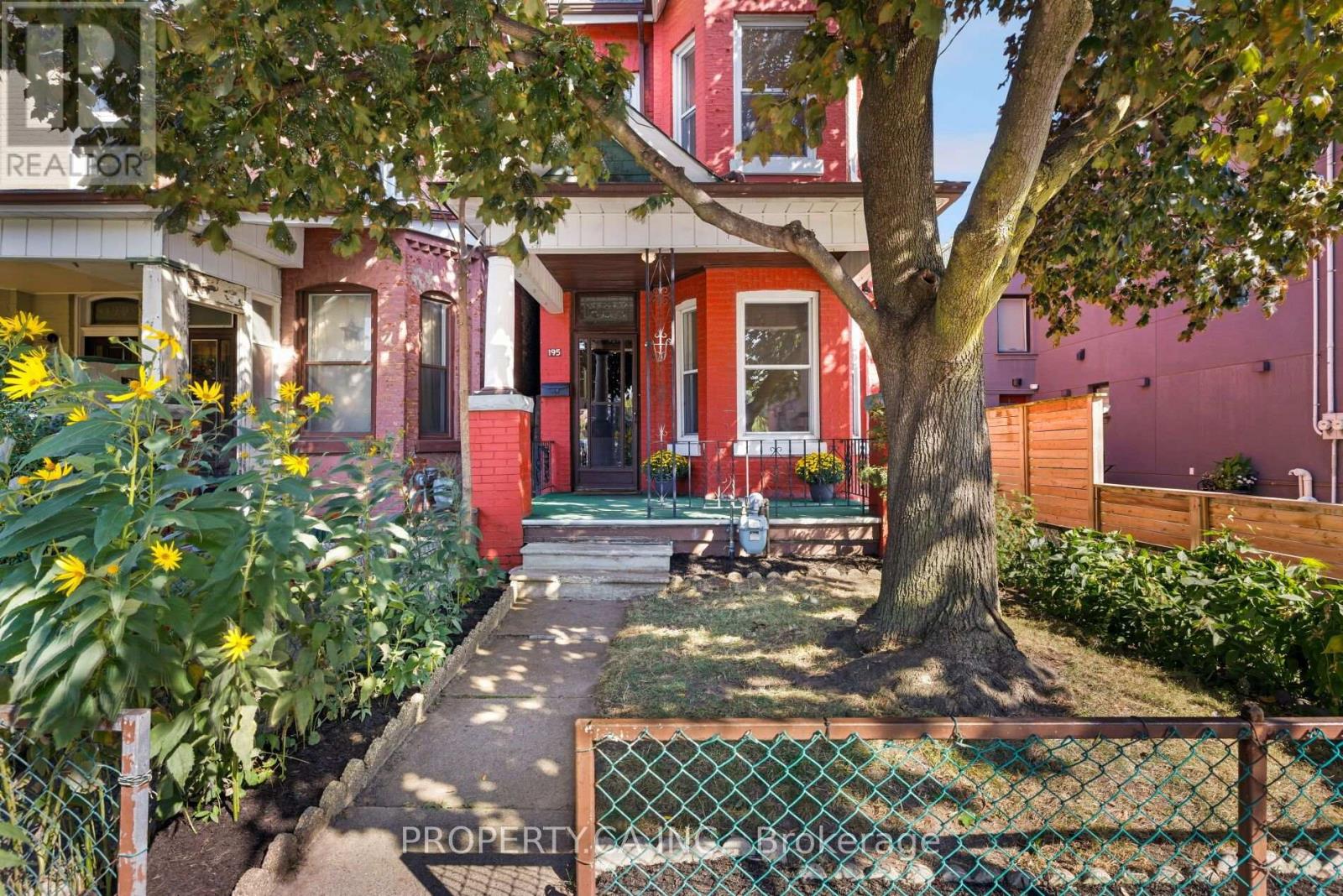 195 Shaw Street, Toronto, ON photo 18