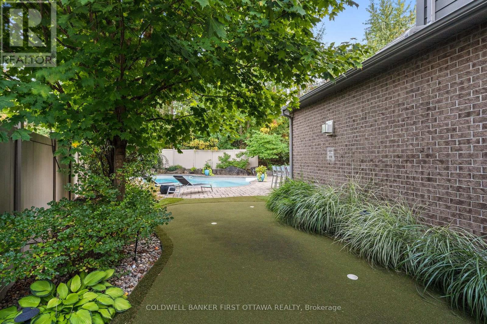 58 Ironside Court — photo 43